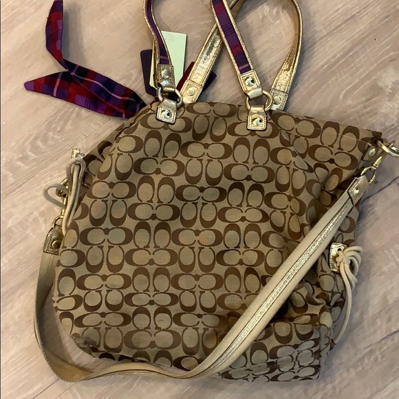 Limited Edition! Gold & Purple Poppy Coach bag! - Picture 8 of 8